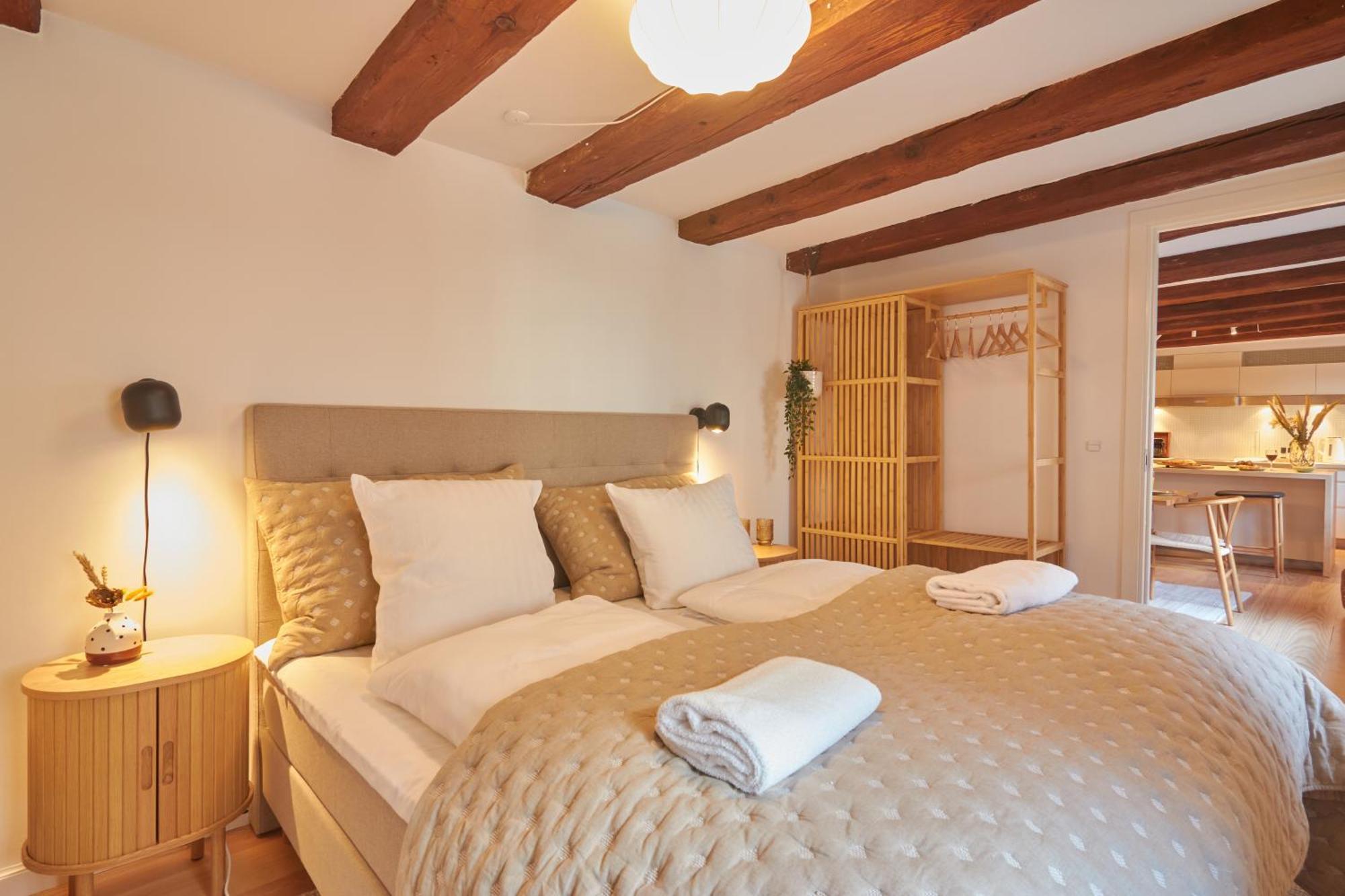 Leilighet Warm 3br Loft With Exposed Beams *